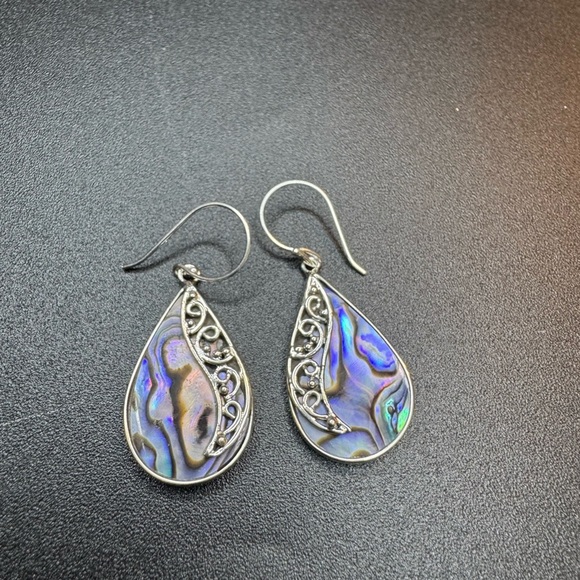 Abalone Shell set in 925 Sterling Silver with 925 scroll work. - Picture 2 of 5